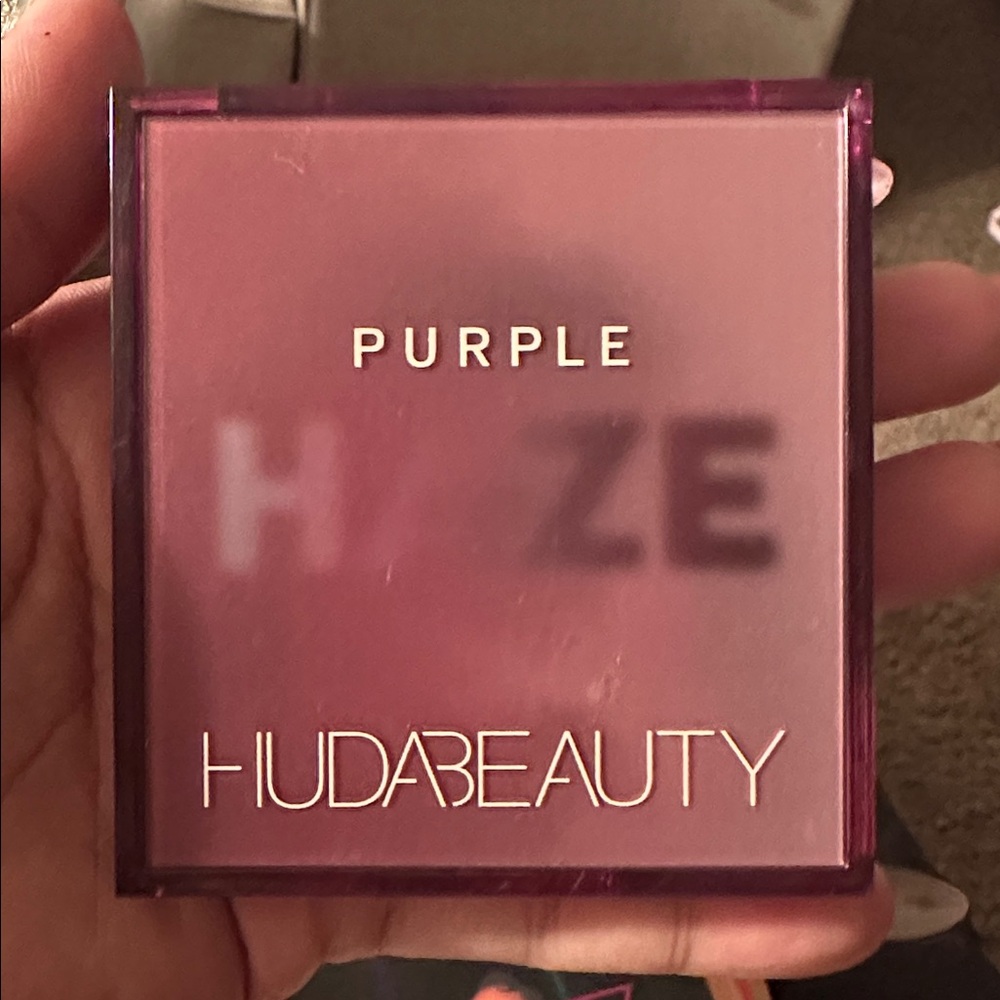 HUDA BEAUTY Purple Haze Palette